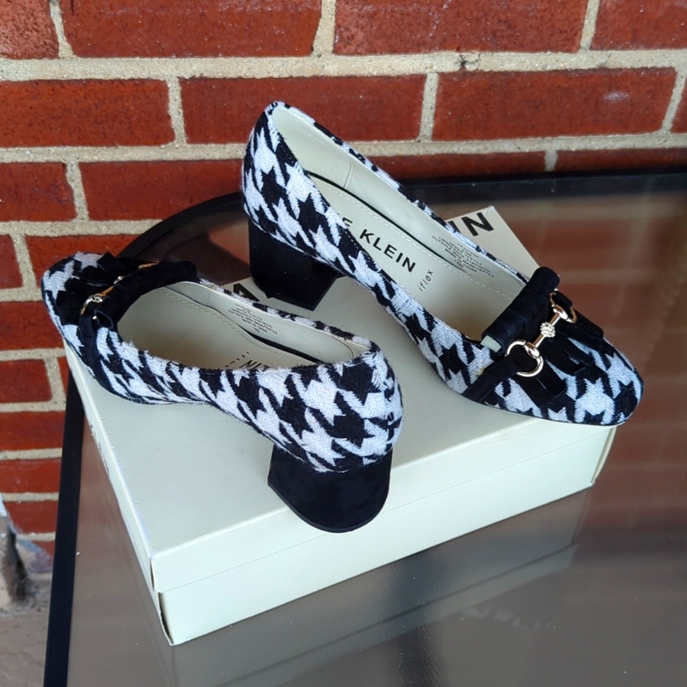 Anne Klein pumps